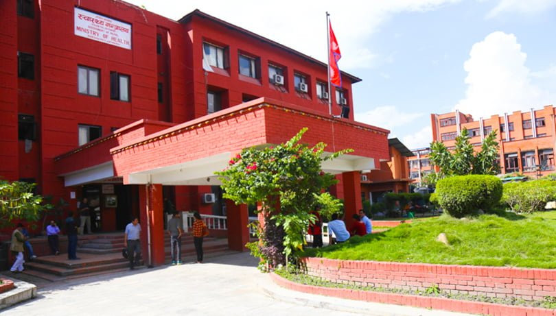 सबै सरकारी कर्मचारीलाई स्वास्थ्य बीमामा आवद्ध गराउने तयारी शुरु
