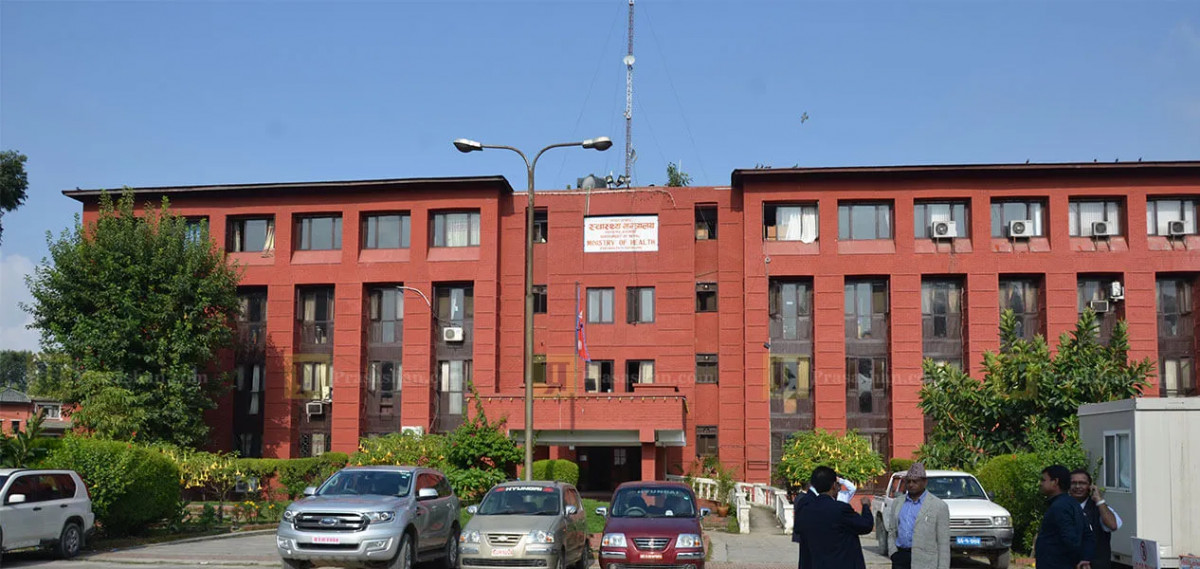 स्वास्थ्य बीमामार्फत आठ जटिल रोगका बिरामीले २ लाख सुविधा पाउने