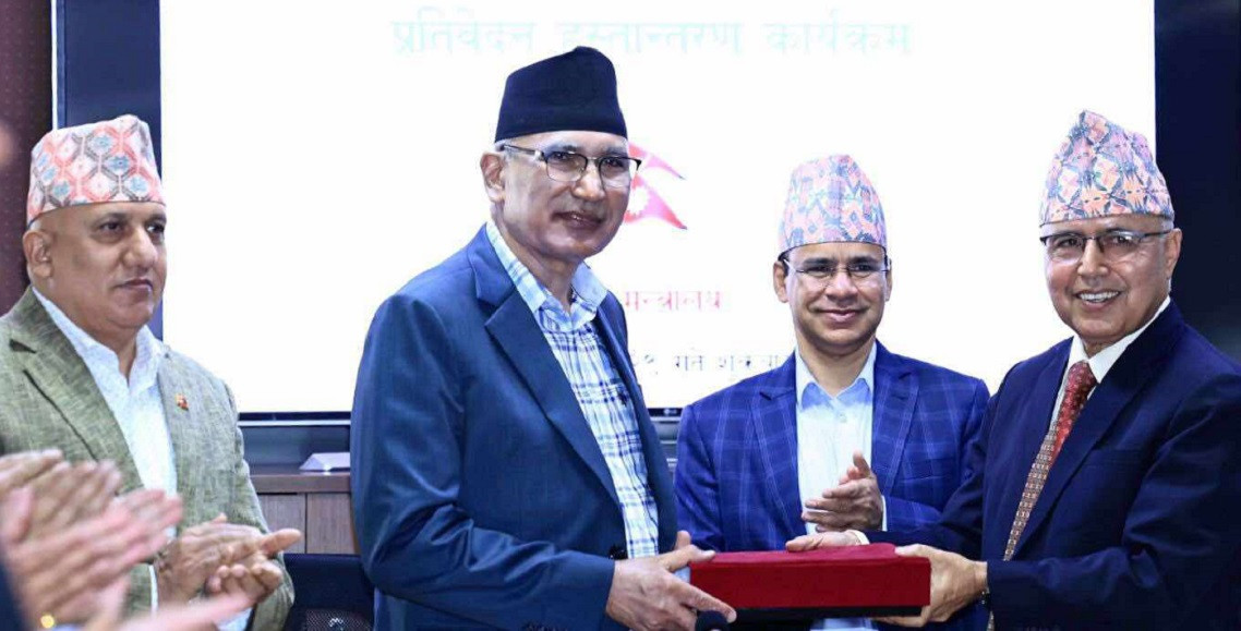 एक दर्जन कानुन खारेज गर्न उच्चस्तरीय आर्थिक सुधार आयोगको सुझाव