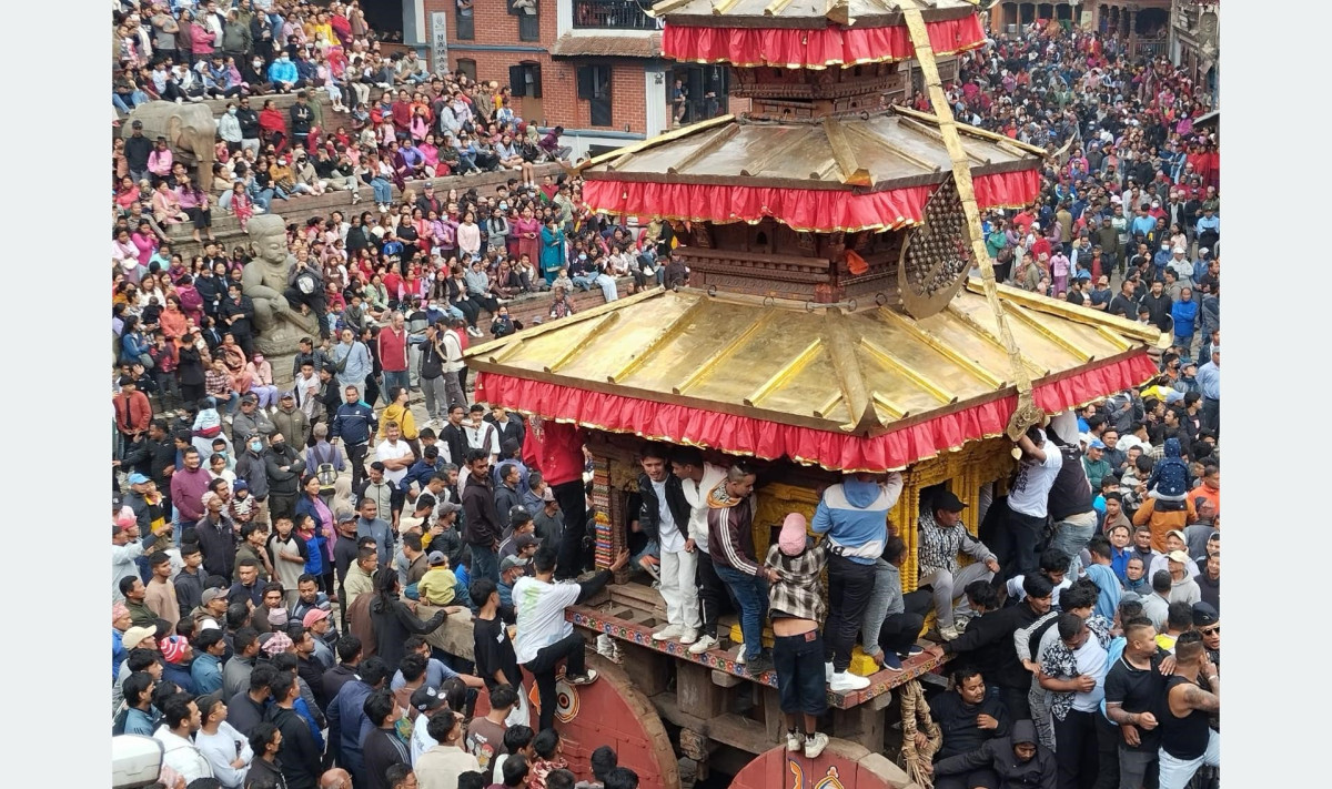 जिब्रो छेड्ने जात्राको पूर्व तयारीः हात नभएको लिङ्गो उठाइयो