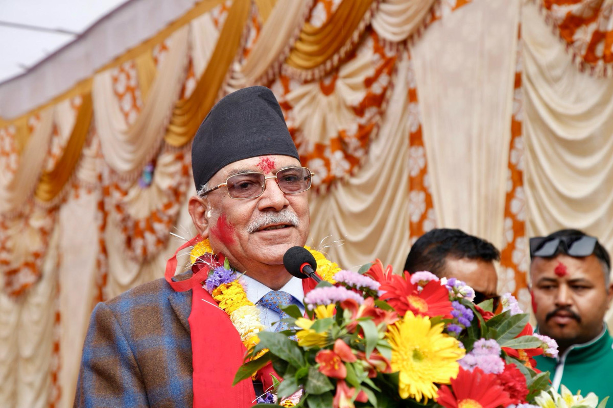 गणतन्त्र खतरामा पर्‍यो भन्ने भाष्य गलतः प्रचण्ड
