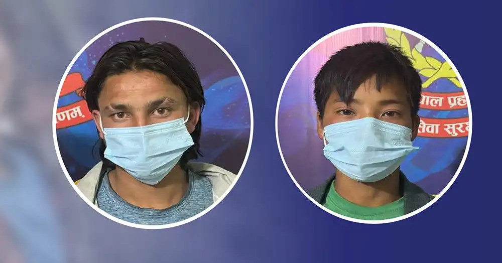 कुकुरलाई रुखमा झुण्डाएर मार्ने दुई जना पक्राउ