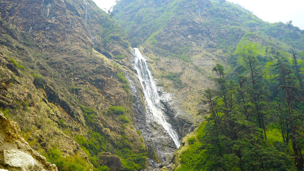 सेतिनी झरना