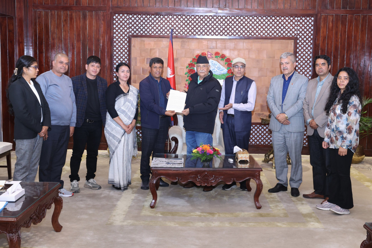 द्वन्द्वपीडितलाई प्रधानमन्त्रीले भने- एमाले पनि पीडित पार्टी, न्याय र परिपूरण दिन्छौं