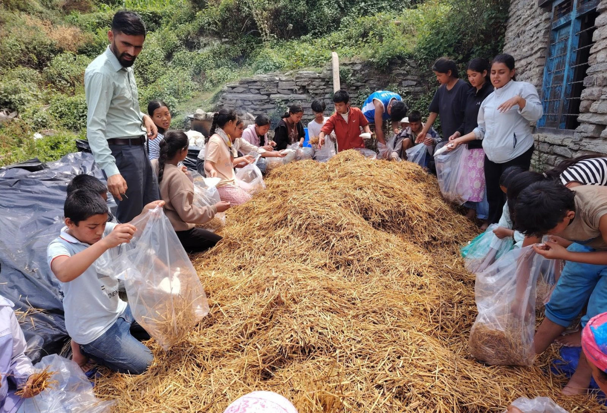 विद्यार्थीलाई पढाइसँगै सीप