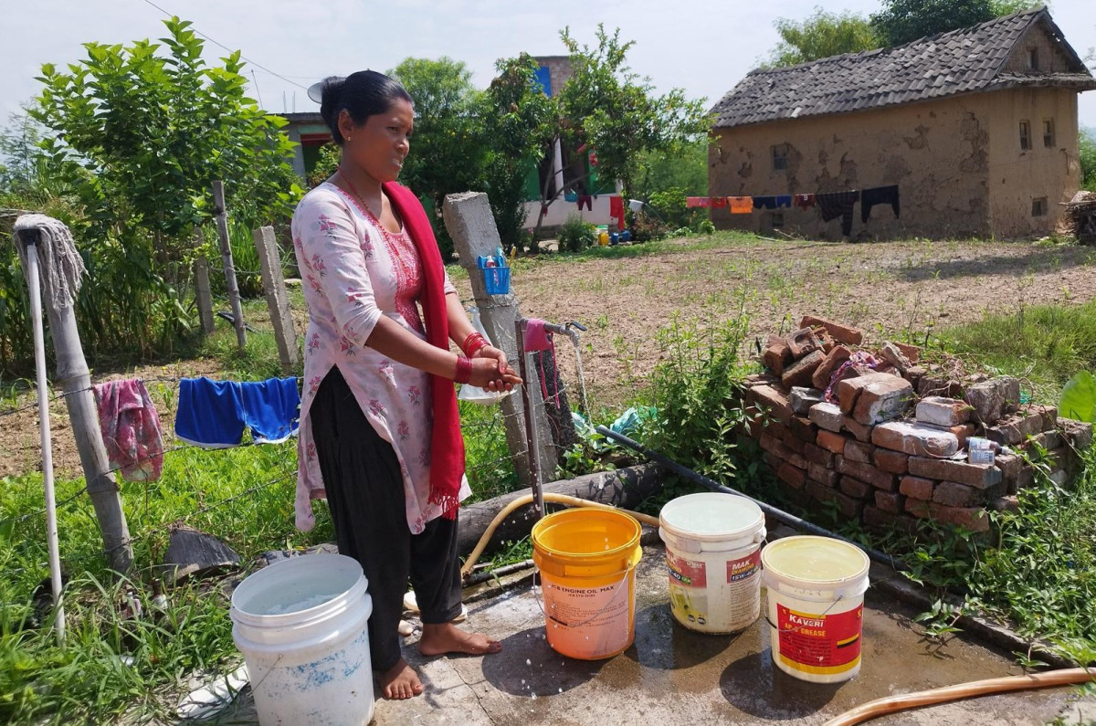 घरघरमा पानीका धारा पुर्‍याउँदै स्थानीय सरकार