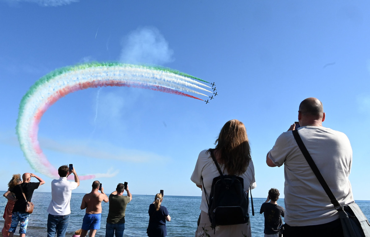 ITALY – ROME – FRECCE TRICOLORI AIR SHOW