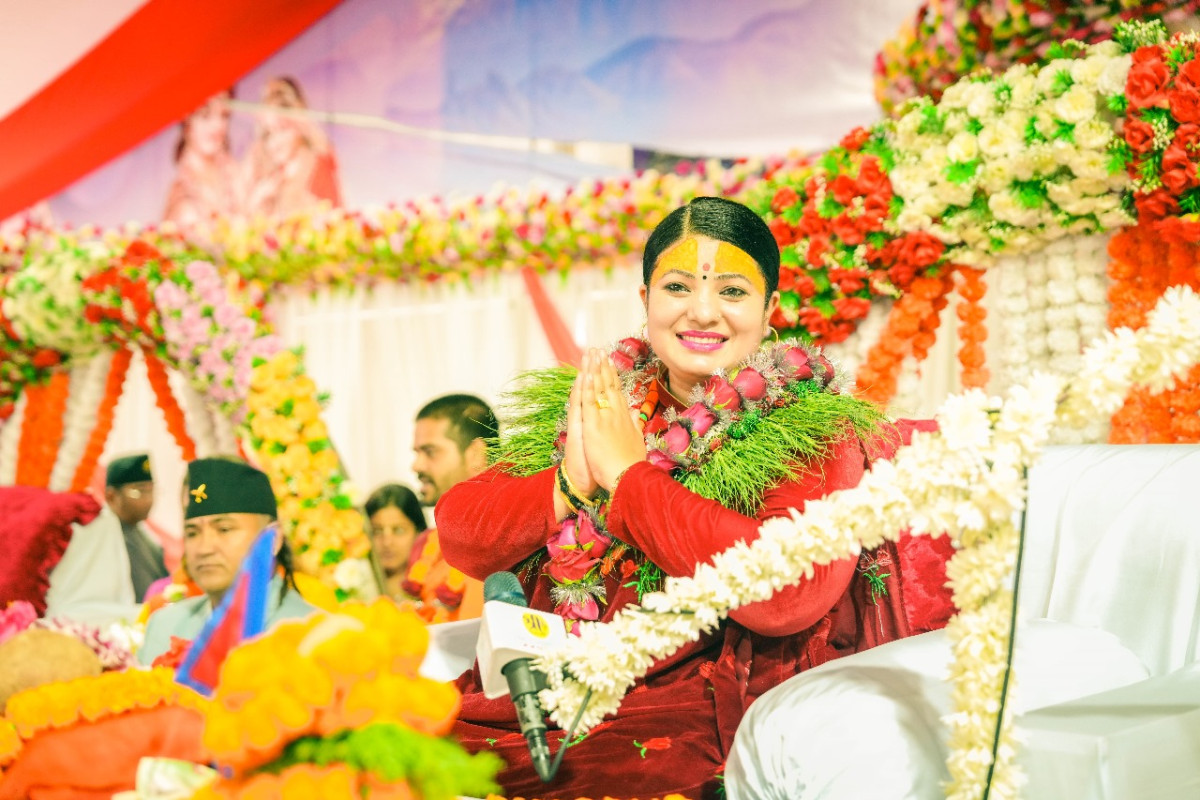कोटिहोममा गुरुङ समुदायको पोसाकमा भागवत मञ्जरी राधिका दासी