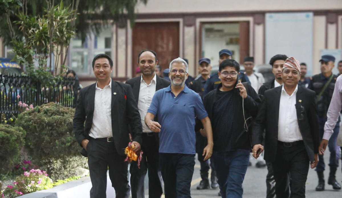 रवीन्द्र मिश्र पनि अदालतमा उपस्थित, आजै थुनछेक बहस
