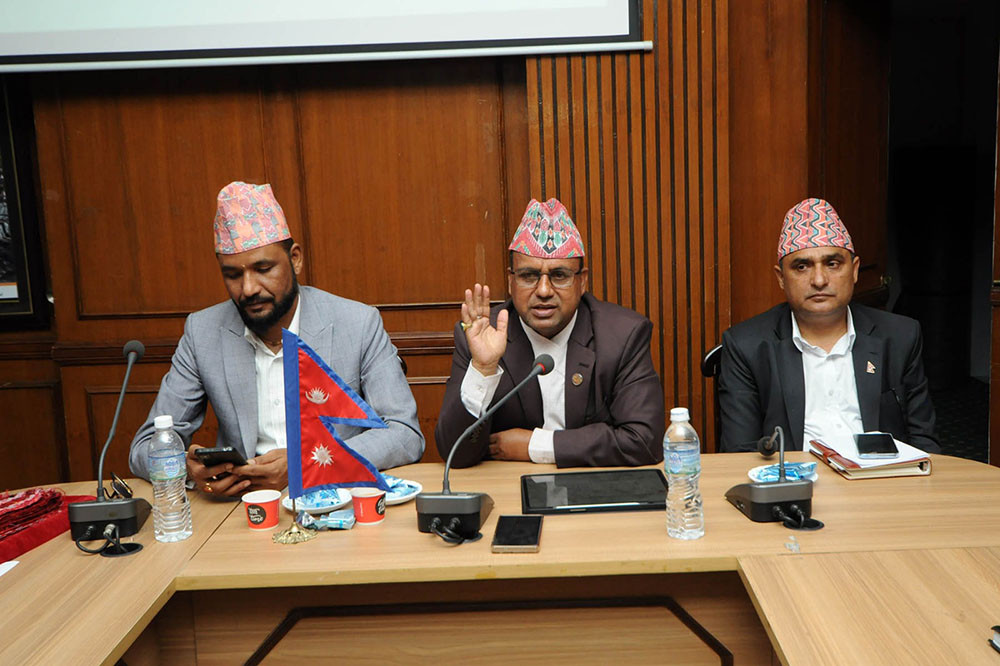 आरोही कल्याणकारी कोष स्थापना गर्दैछौं- मन्त्री पाण्डे