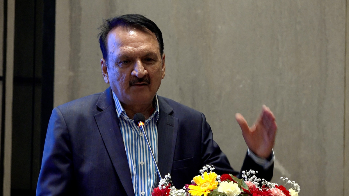 जलवायु परिवर्तनका कारण नेपालले भोगिरहेको समस्यालाई अन्तर्राष्ट्रियस्तरमा लैजानुपर्छः पूर्वअर्थमन्त्री महत