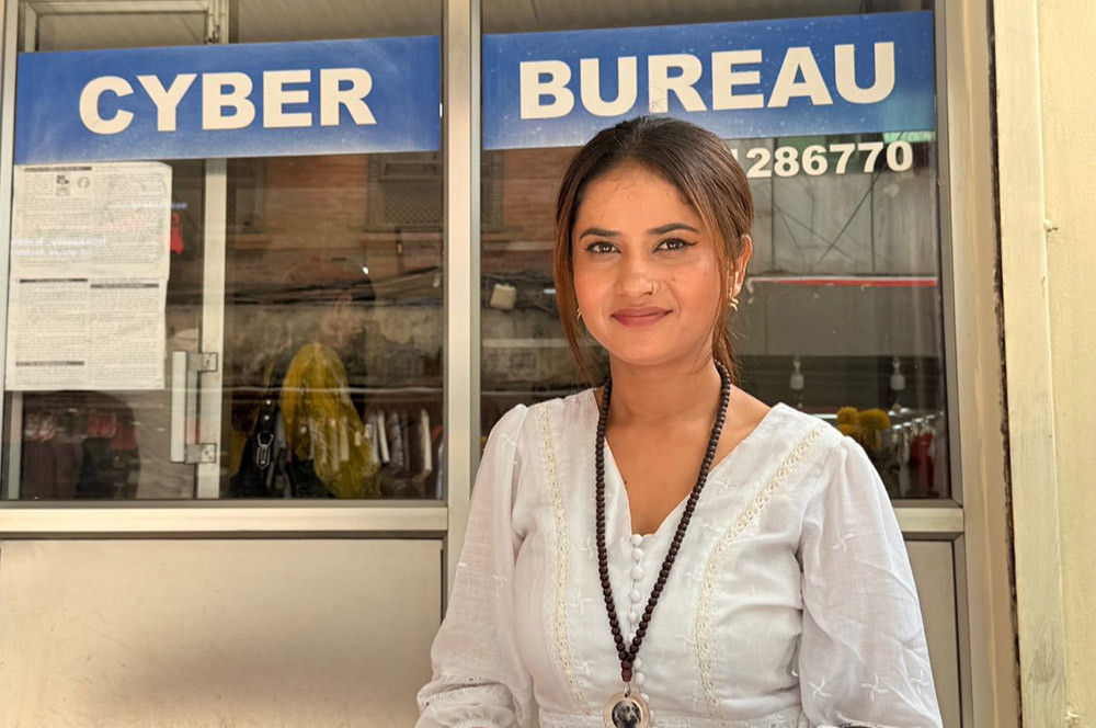 गायिका एलीना भन्छिन्- अब नक्कली परिचय र विदेशको दूरीलाई कानुनले जोगाउदैन्