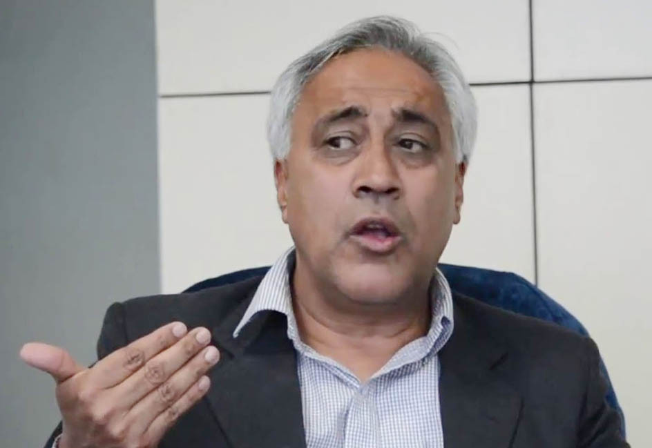 कांग्रेस बैठकमा चन्द्र भण्डारीकाे व्यङग्य: सभापतिजीले हँसिया धेरै बनाउनु भो, तर घाँस काटेन