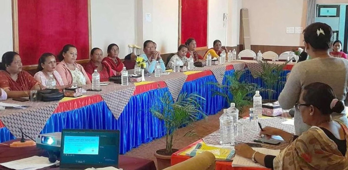प्रमुख पदमा नेतृत्व गर्न सक्षम बन्दै महिला जनप्रतिनिधि