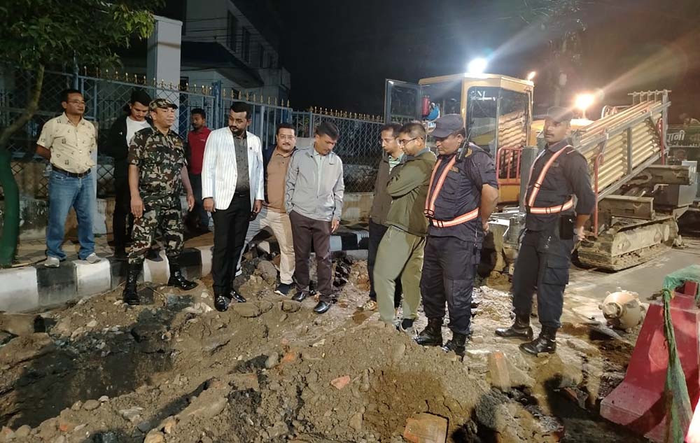 खानेपानीमन्त्री यादवद्धारा राति छड्के अनुगमन तथा निरीक्षण