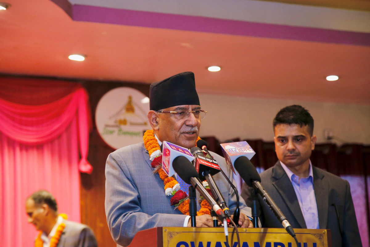 संघीय निजामती सेवा ऐनमा एमालेको षड्यन्त्र, छानबिनमा प्रधानमन्त्री ओली पनि पर्नुपर्छ: प्रचण्ड