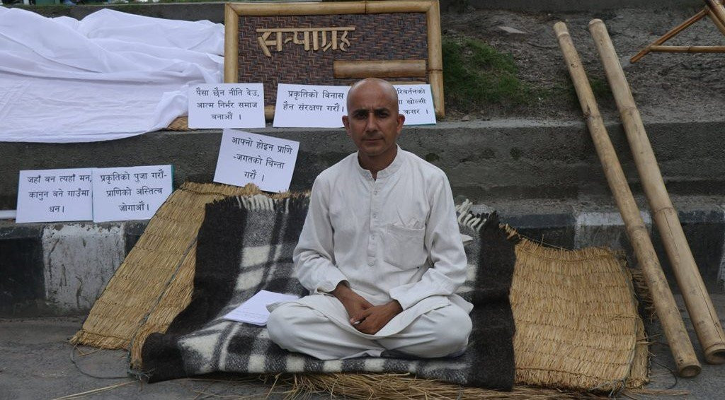 दिक्तेलका मेयरको काठमाडौंमा ‘सत्याग्रह’