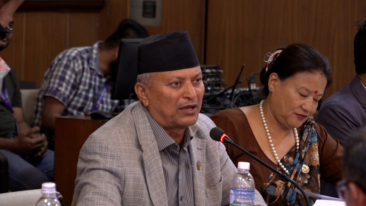 झलनाथबारे माधवको मालपोत नापीको अधिकार तत्काल स्थानीय सरकारलाई दिन सक्ने अवस्था छैन: मन्त्री अधिकारी