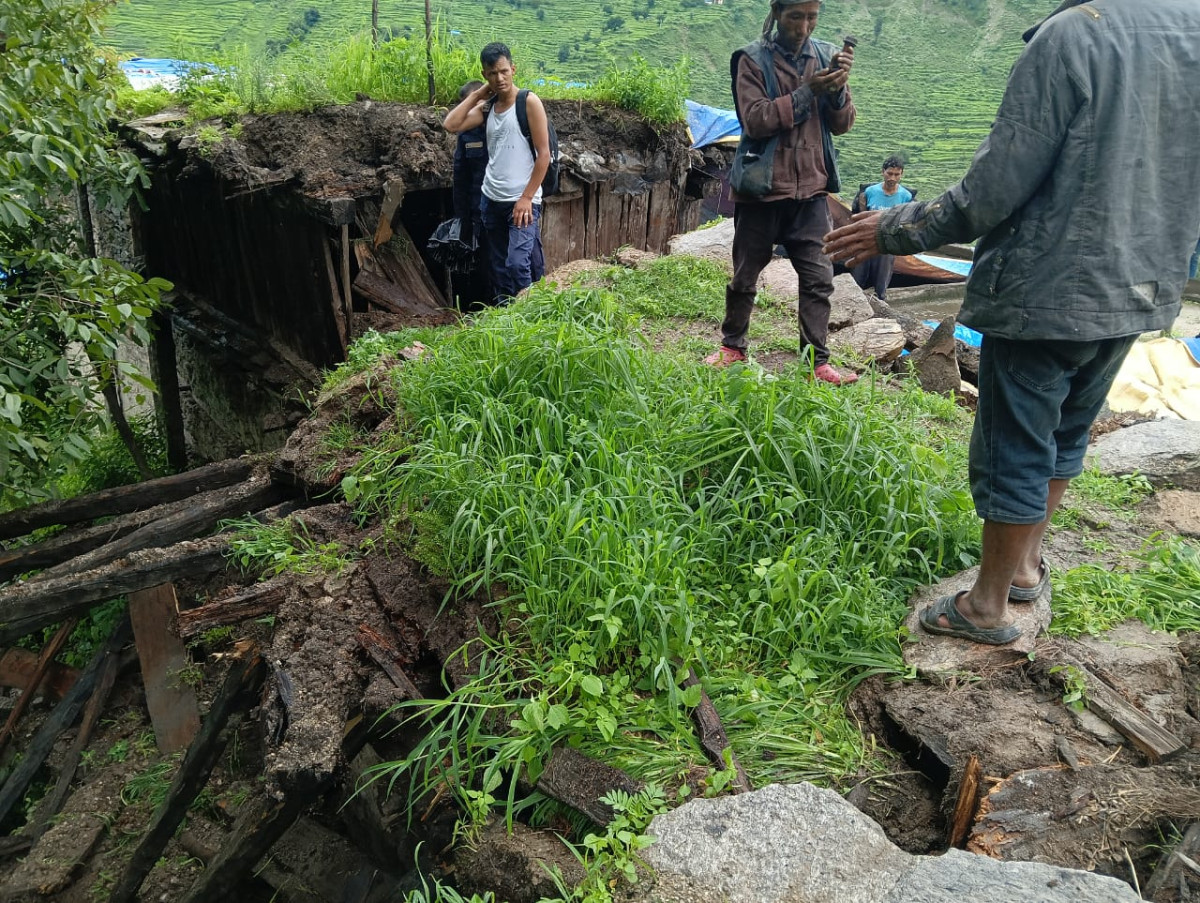बर्षाका कारण मुगुमा नौं घर भत्किए, पीडितको विचल्ली
