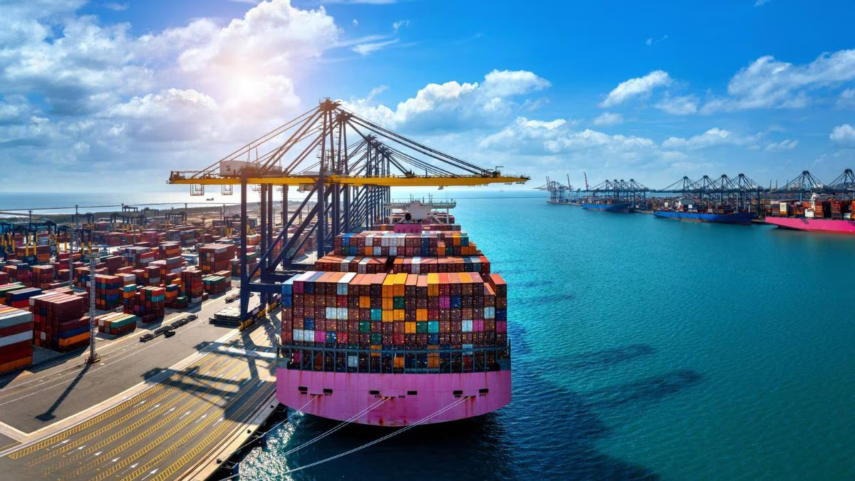 Japan’s Exports Suffer Biggest Drop in Four Years as U.S. Tariffs Take Toll
